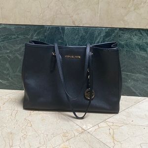 Black Michael kors tote